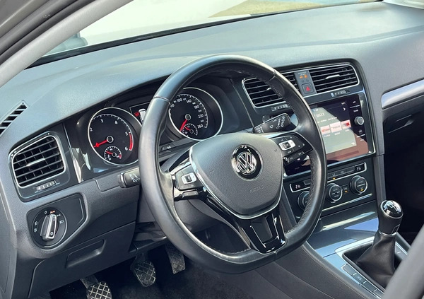 Volkswagen Golf cena 46500 przebieg: 170000, rok produkcji 2020 z Wrocław małe 781